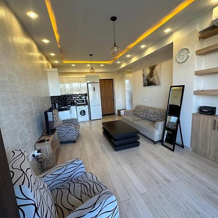 Apartment In The Center Tbilisi Luaran gambar