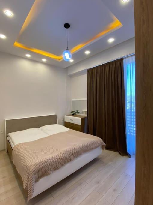 Apartment In The Center Tbilisi Luaran gambar