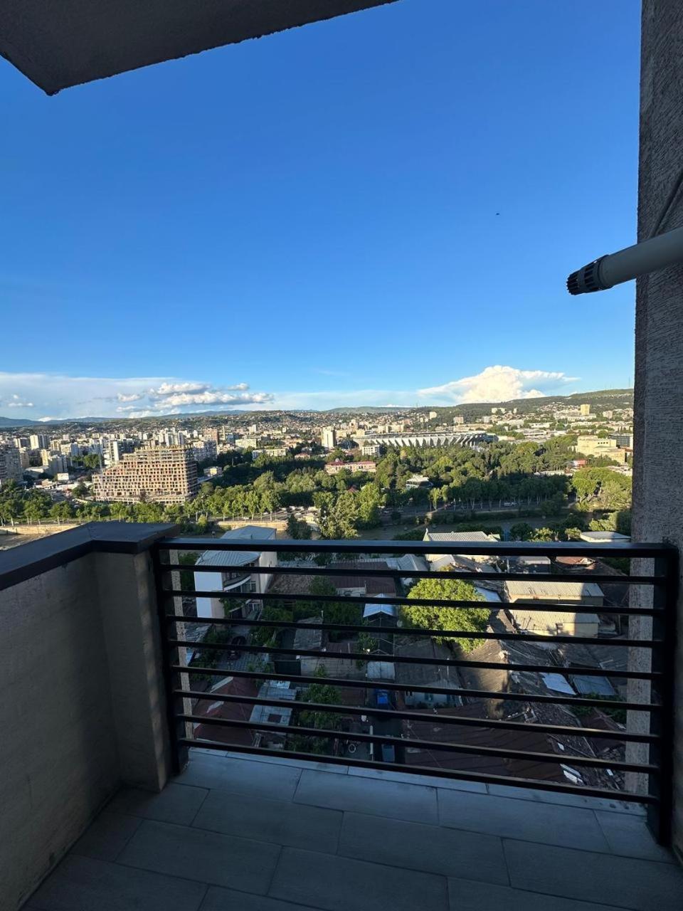 Apartment In The Center Tbilisi Luaran gambar